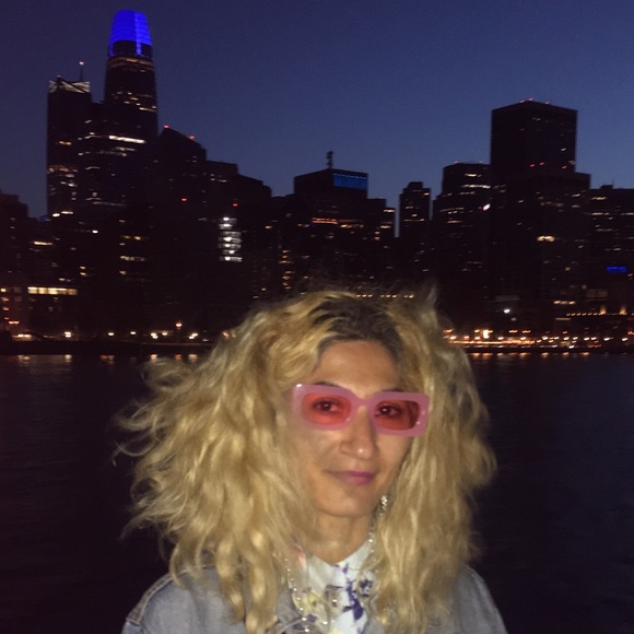 Meet your Posher, Valerie - Picture 1 of 1